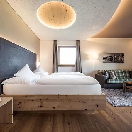 Gerstl Alpine Retreat Szálloda Malles Venosta