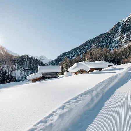 Gerstl Alpine Retreat Szálloda Malles Venosta