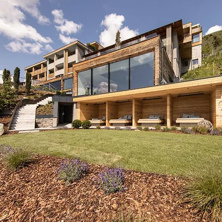Gerstl Alpine Retreat 4* Malles Venosta